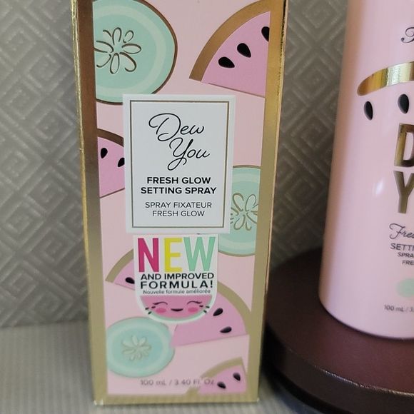 Too Faced Dew You Fresh Glow Setting Spray - Watermelon Dew (Sold Out Online) - Picture 3 of 6